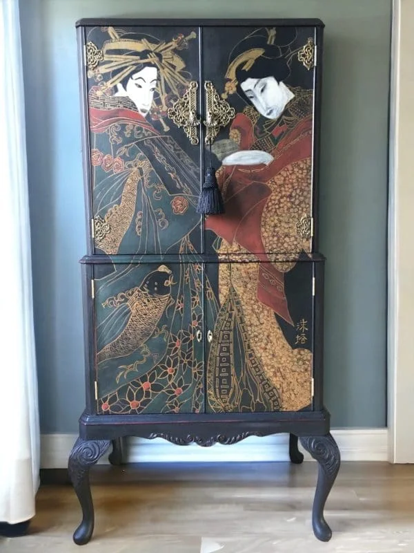 Queen Anne Vintage Reproduction Cocktail Cabinet. 'Geisha' - Image 15