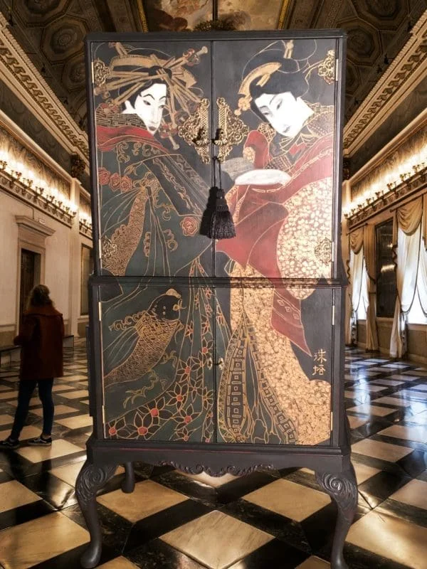 Queen Anne Vintage Reproduction Cocktail Cabinet. 'Geisha'