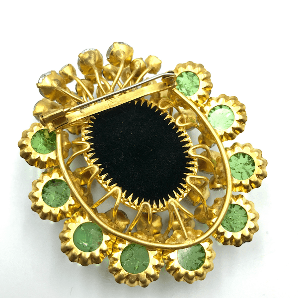 The Allure of Vintage Jewellery