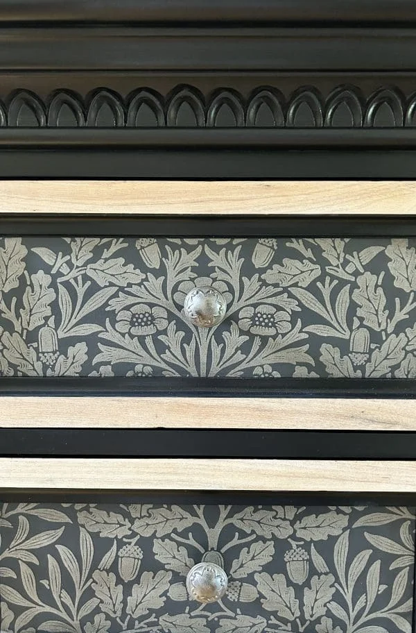 Chest of Drawers. Vintage. Solid wood. William Morris. Handpainted. - Image 16