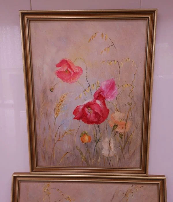 Pair of framed floral oil paintings by US artist Kathleen Hobbs - Image 2