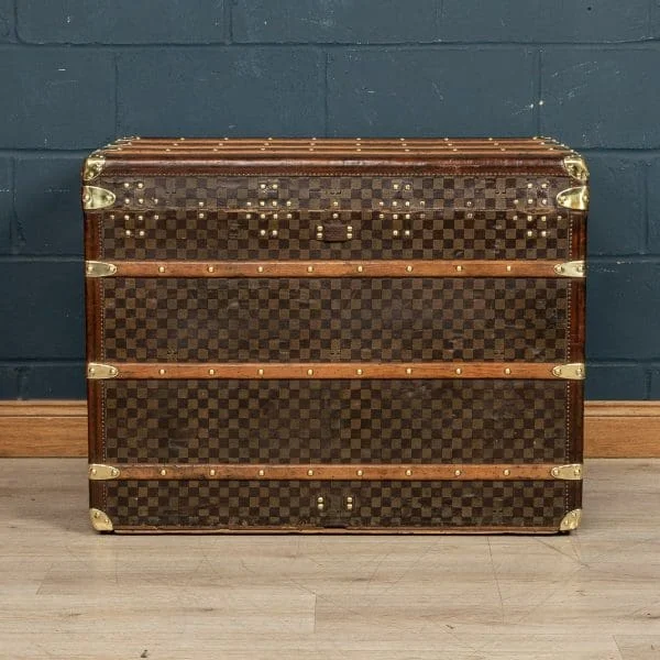 Louis Vuitton Trunk Covered in Damier Canvas France Circa 1900 - Image 4