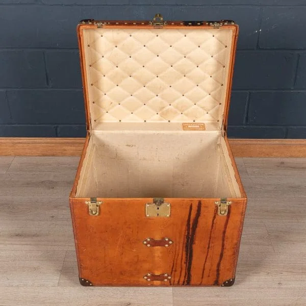 Louis Vuitton Trunk in Natural Cow Hide France Circa 1900 - Image 11