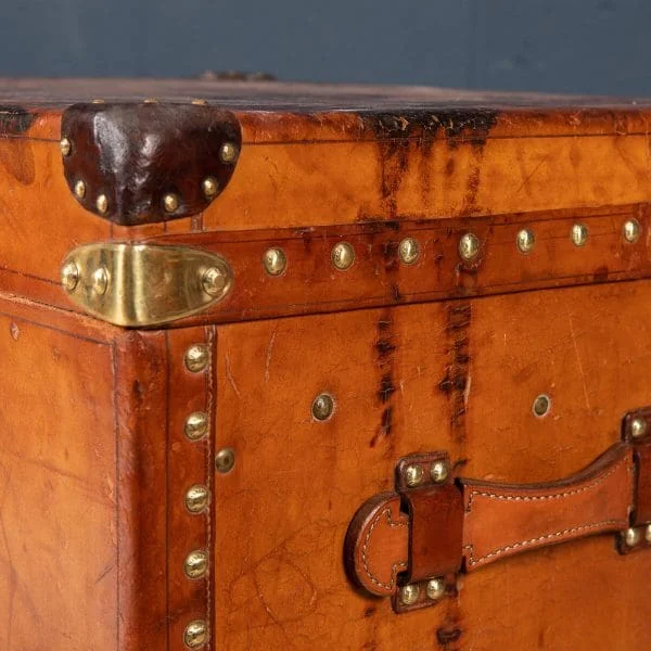 Louis Vuitton Trunk in Natural Cow Hide France Circa 1900 - Image 33