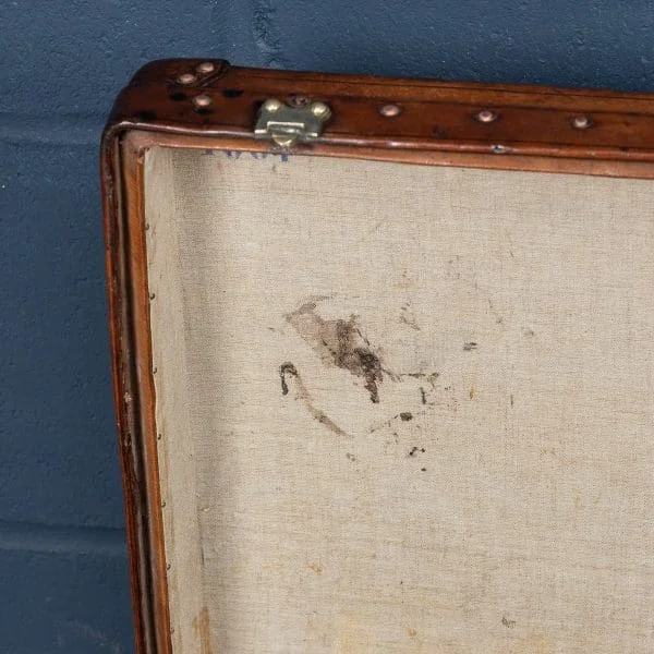 Louis Vuitton Suitcase in Natural Cow Hide, France Circa 1920 - Image 11