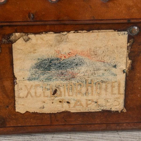 Louis Vuitton Suitcase in Natural Cow Hide, France Circa 1920 - Image 21