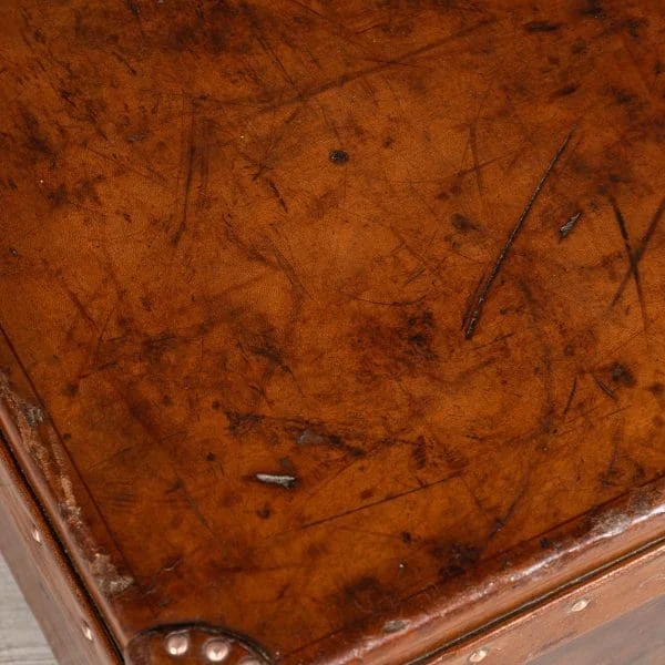 Louis Vuitton Suitcase in Natural Cow Hide, France Circa 1920 - Image 23