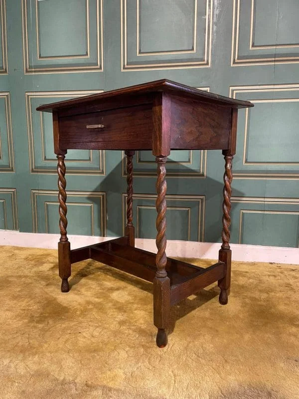 Mid 20th Century Oak Side Table - Image 3