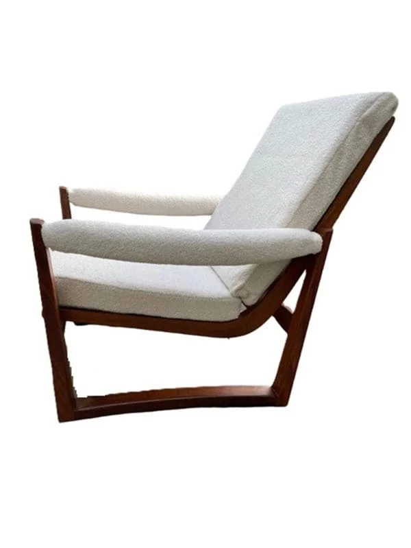 Midcentury Guy Rogers Virginia Armchair - Image 10