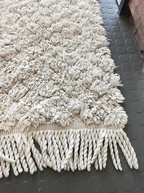 Vintage Off White Diamond Shapes Cotton Rug - Image 4