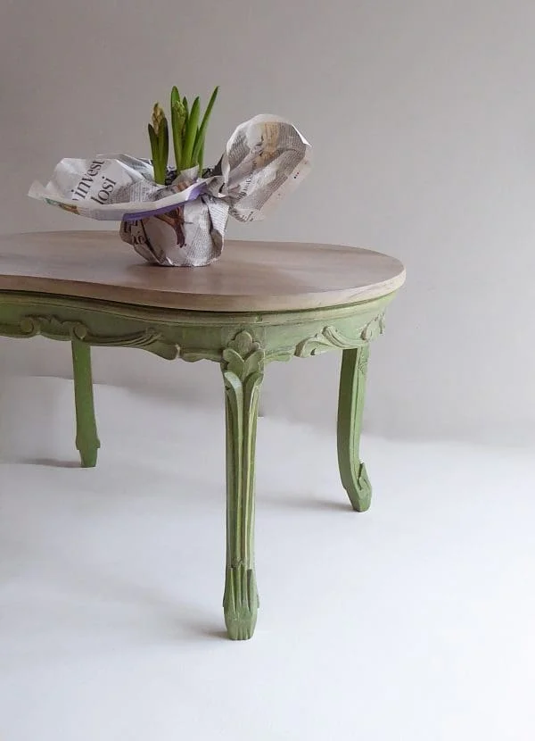 Vintage painted coffee table - Image 2