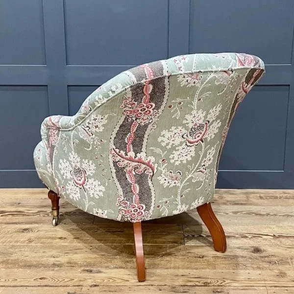 A Pair of Late 20th Century Buttoned English Tub Chairs - Image 3