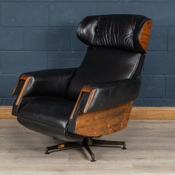 Mid Century Black Leather Recliner by Poltrona Oscar, Italy 1965 - Image 2