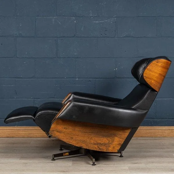 Mid Century Black Leather Recliner by Poltrona Oscar, Italy 1965 - Image 17