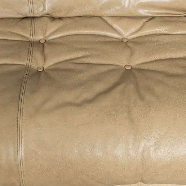 Late 20th Century Soriana Sofa in Beige Leather by Tobia Scarpa for Cassina Italy - Image 11