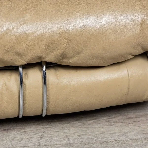 Late 20th Century Soriana Sofa in Beige Leather by Tobia Scarpa for Cassina Italy - Image 21