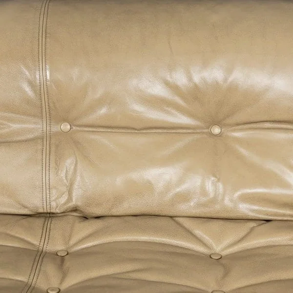 Late 20th Century Soriana Sofa in Beige Leather by Tobia Scarpa for Cassina Italy - Image 10