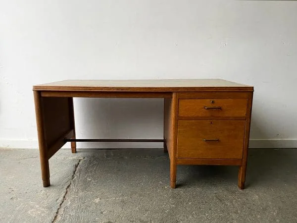 Mid-Century 1950’s vintage Ministry of Defence (MOD) desk - Image 2