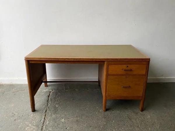 Mid-Century 1950’s vintage Ministry of Defence (MOD) desk - Image 3