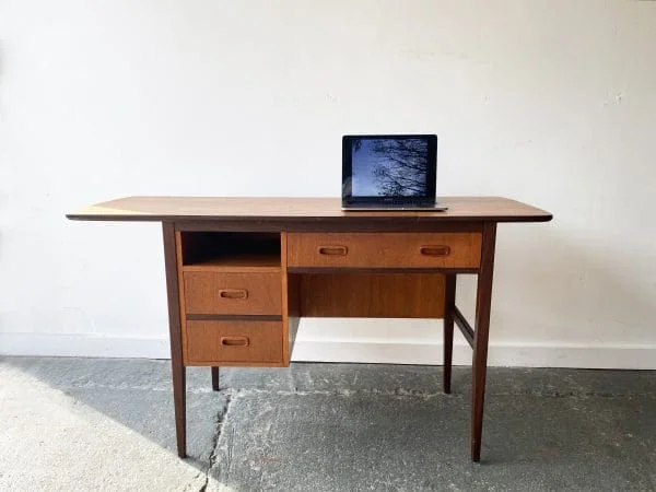 Mid-Century Modern extendable desk by Uniflex - Image 6