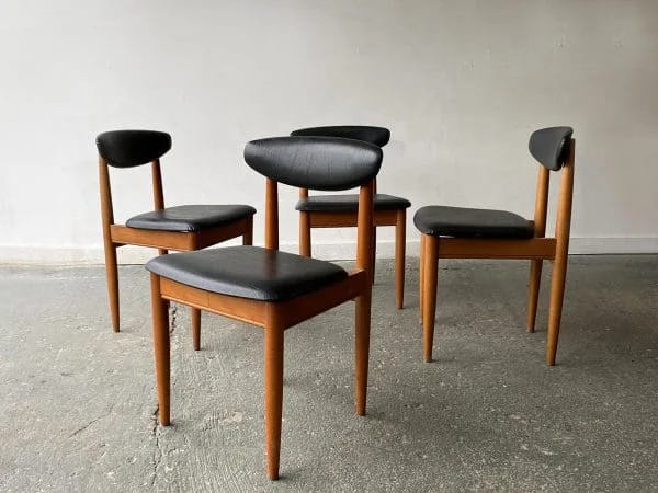 Mid-Century dining table and chairs by Schreiber - Image 7