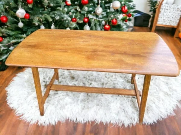 ercol-plank-top-table-christmas