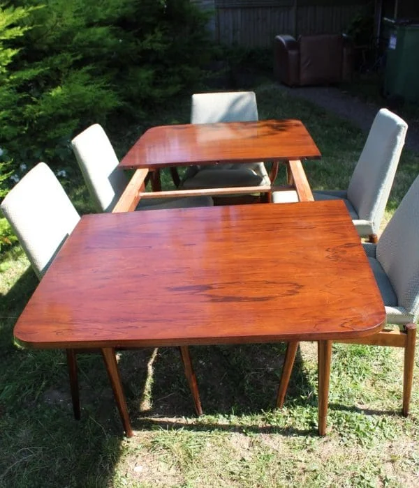 Mid Century Dining Table And Chairs By Archie Shine - Image 9