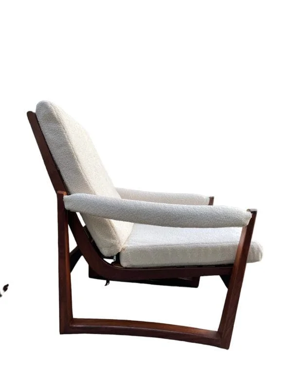 Midcentury Guy Rogers Virginia Armchair - Image 8