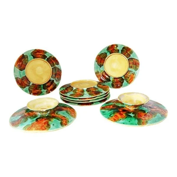 VICTORIAN MAJOLICA STRAWBERRY SET - Image 2